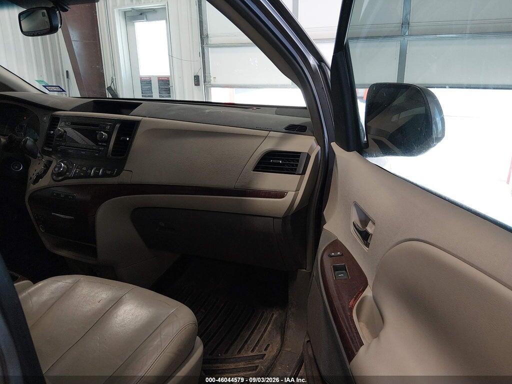 5TDYK3DC2BS007616 2011 TOYOTA SIENNA photo no. 5