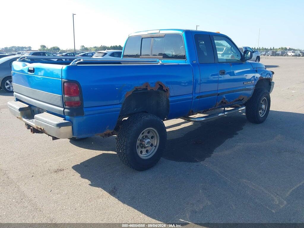 3B7KF23Z0YG112009 2000 DODGE RAM 2500 photo no. 4