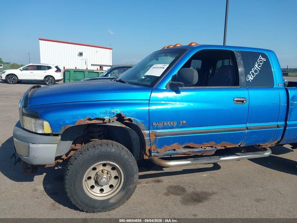 3B7KF23Z0YG112009 2000 DODGE RAM 2500 photo no. 6