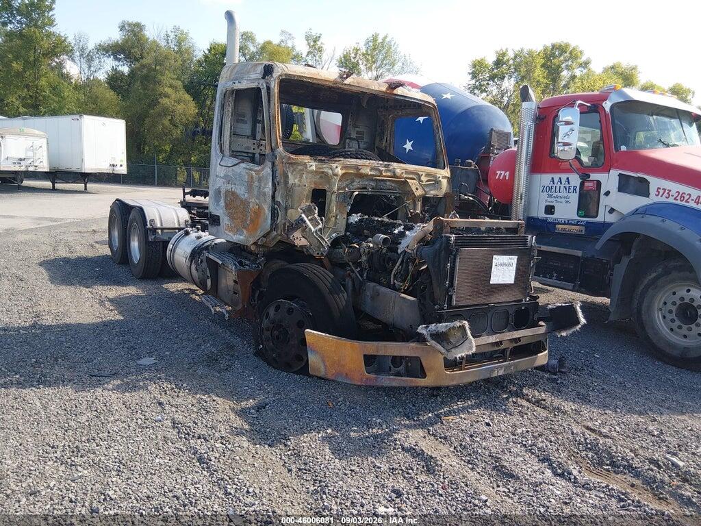 2025 VOLVO VNL 4V4NC9EHXSN685716