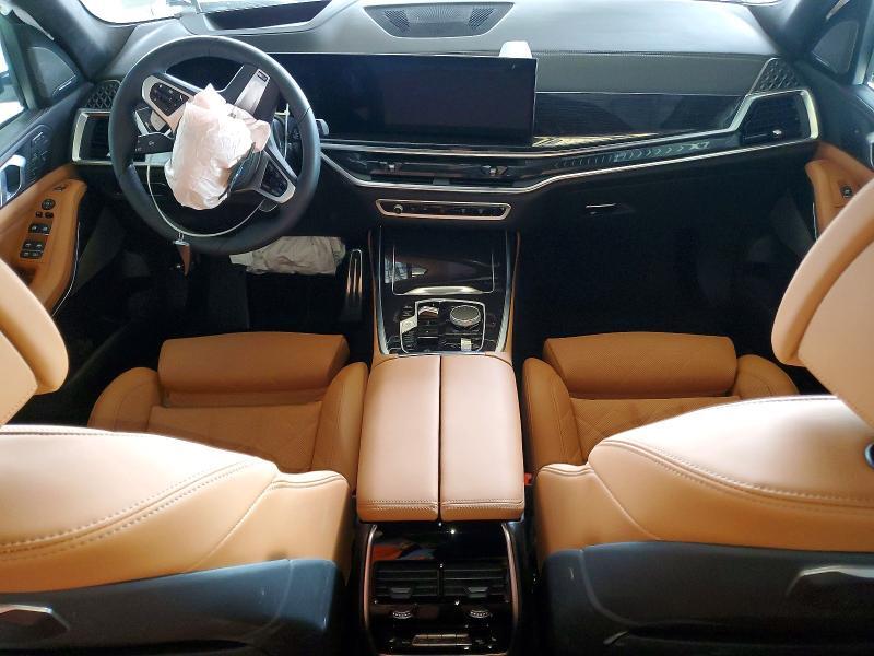 5UX23EM04T9384130 2026 BMW X7 photo no. 8