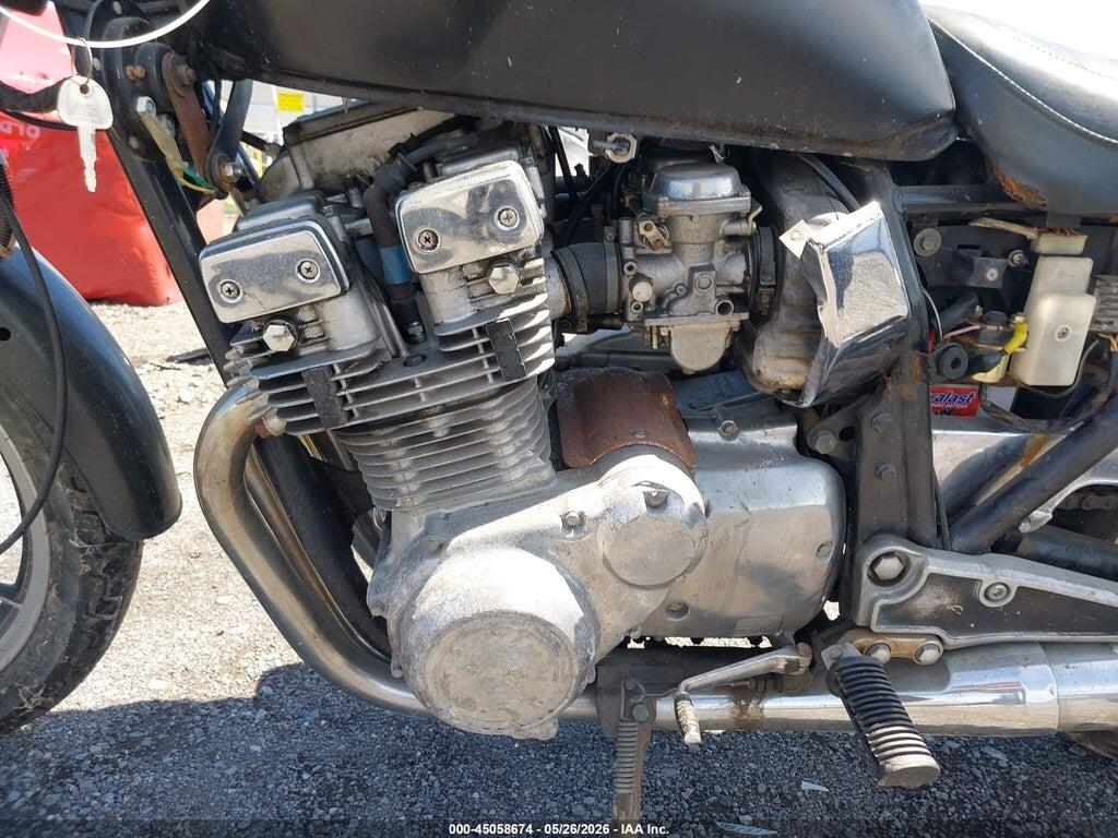 JS1GR73A0C2105559 1982 SUZUKI GS750 photo no. 9