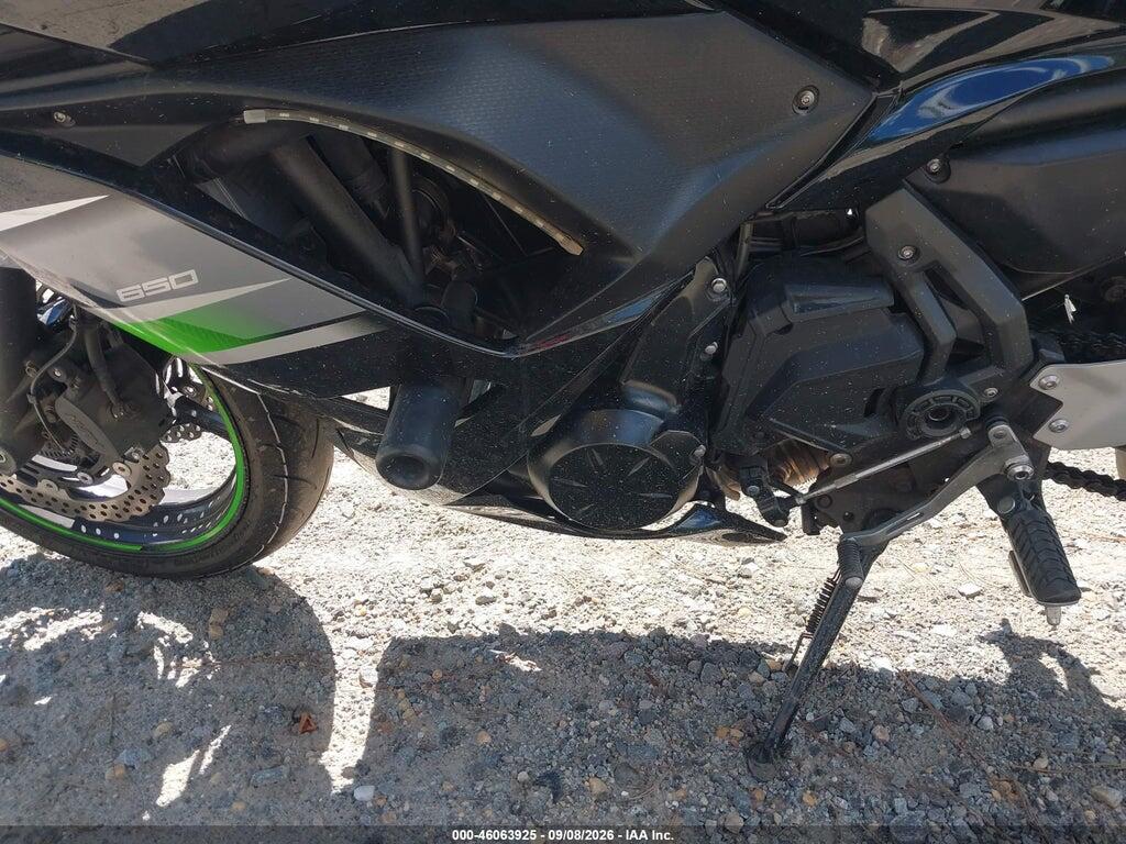 JKAEXEK12KDA28847 2019 KAWASAKI EX650 photo no. 9