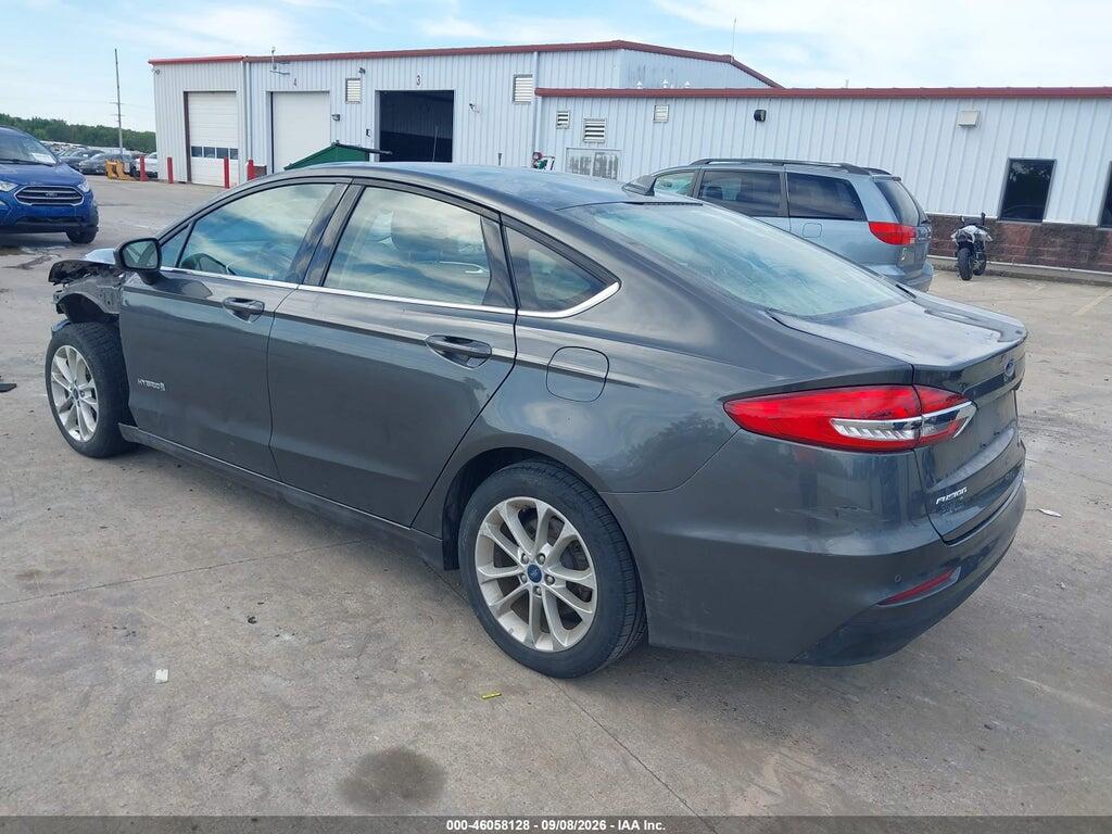 3FA6P0LUXKR207248 2019 FORD FUSION HYBRID photo no. 2