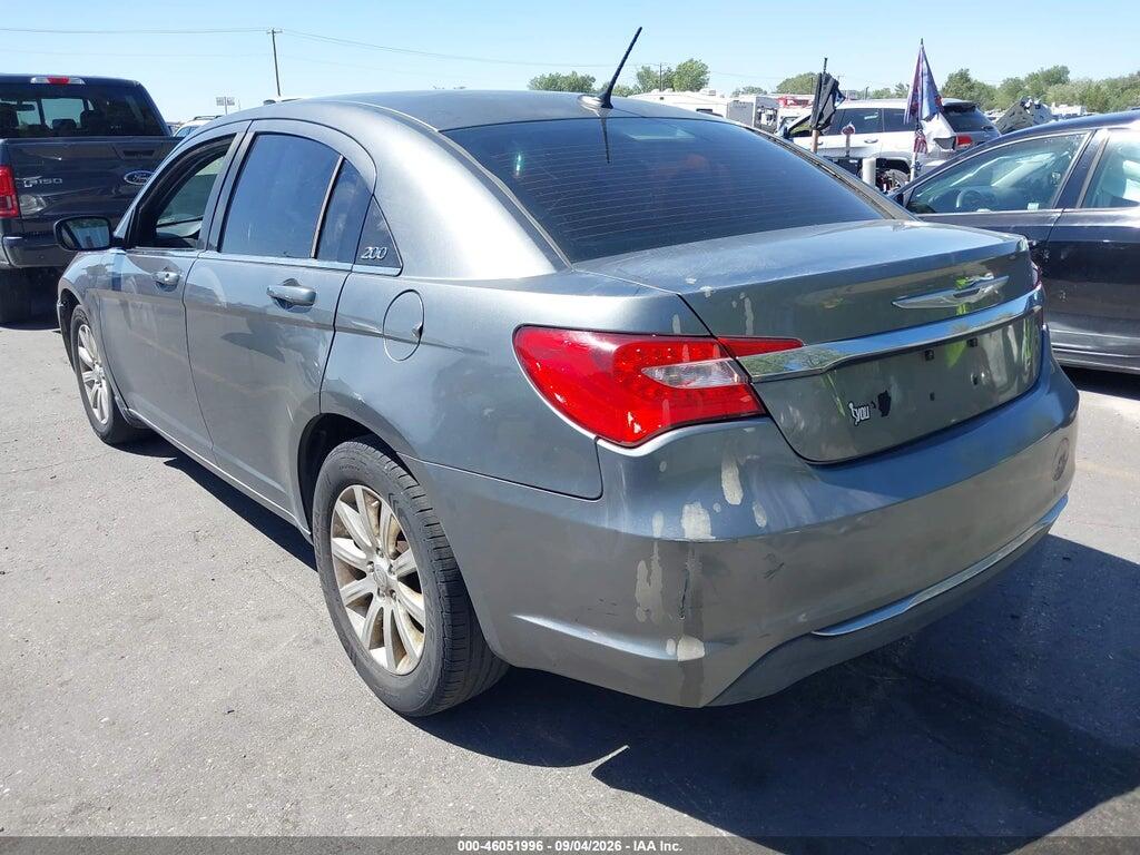 1C3CCBBB0DN584590 2013 CHRYSLER 200 photo no. 3