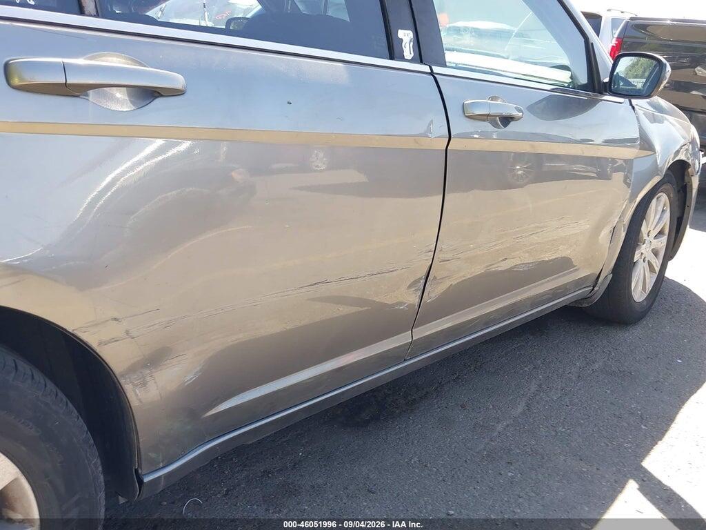 1C3CCBBB0DN584590 2013 CHRYSLER 200 photo no. 6