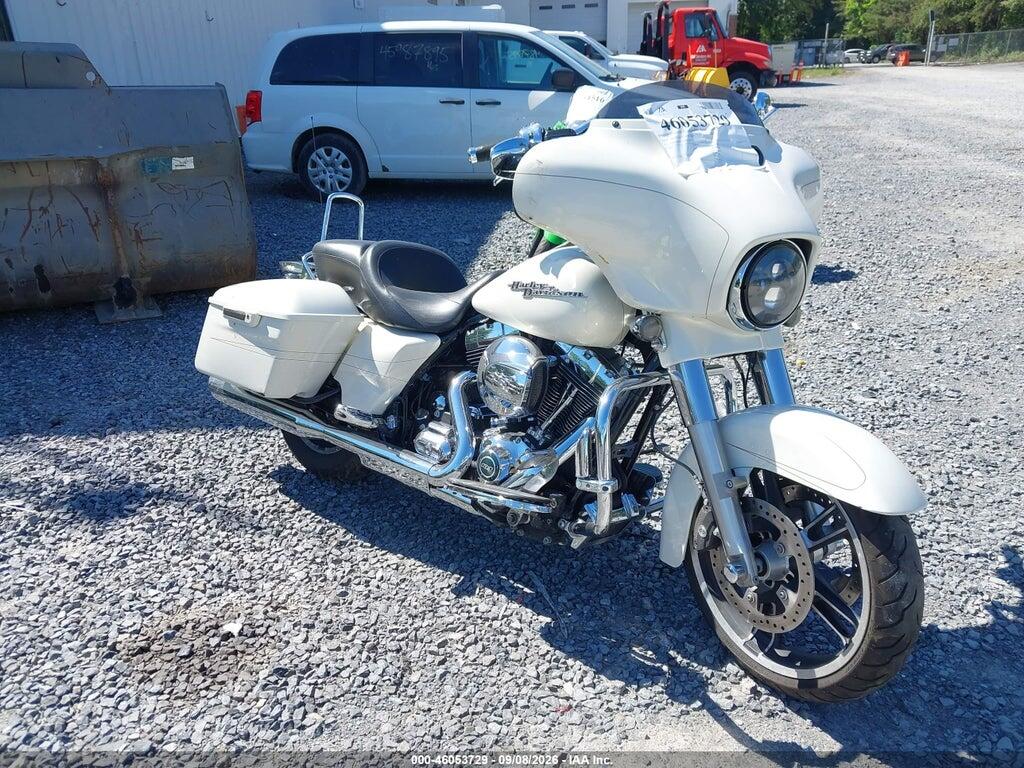 2014 HARLEY-DAVIDSON FLHXS 1HD1KRM11EB667501
