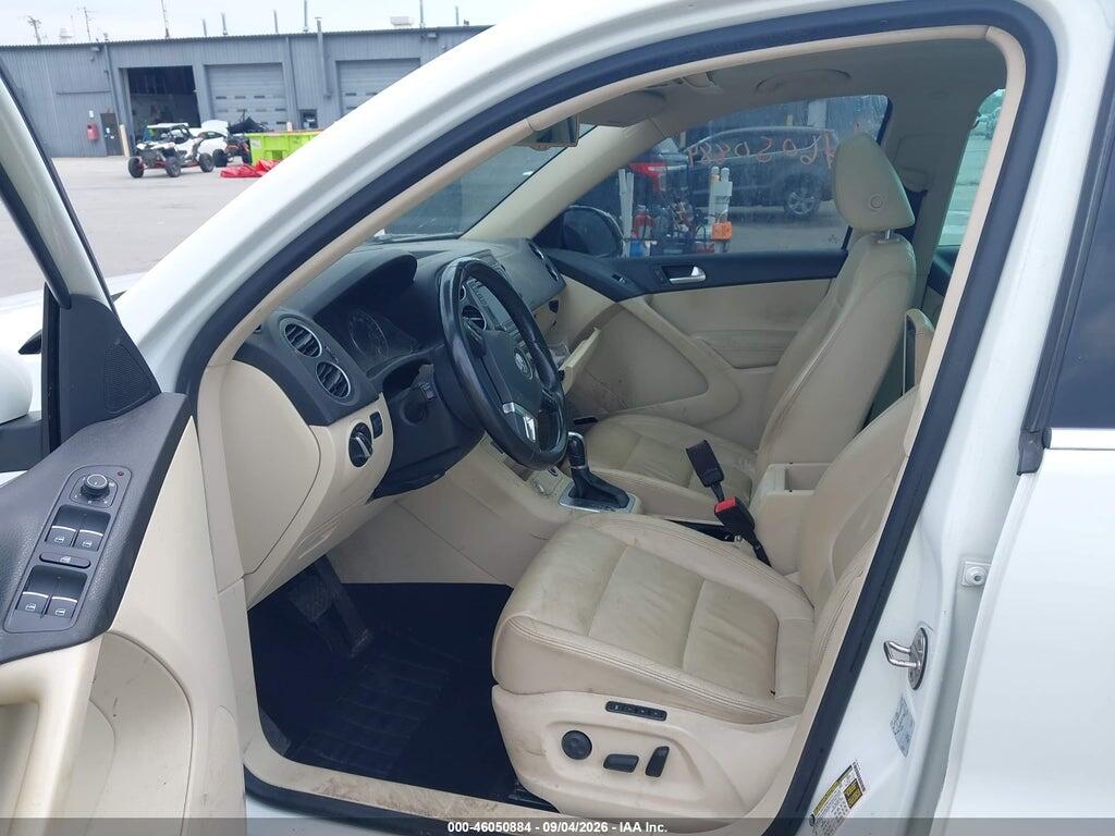 WVGVV7AXXHK009487 2017 VOLKSWAGEN TIGUAN photo no. 5