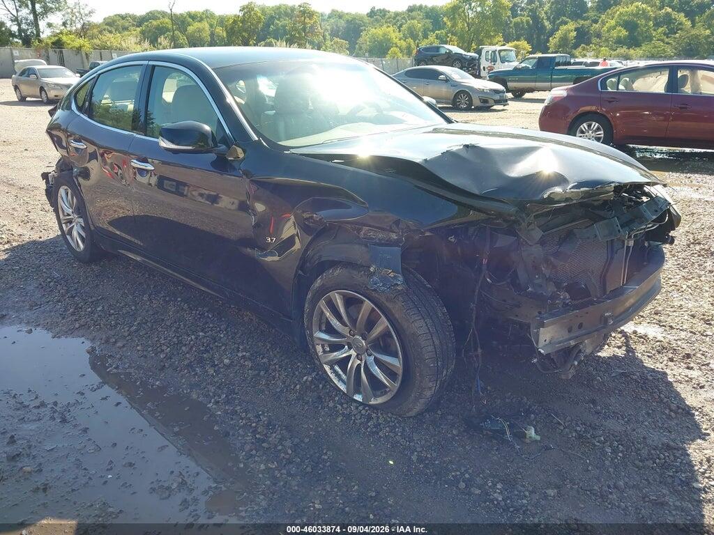 2015 INFINITI Q70 JN1BY1ARXFM561587