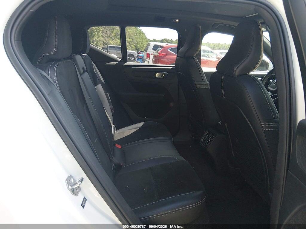 YV4AC2HM3M2507982 2021 VOLVO XC40 photo no. 8