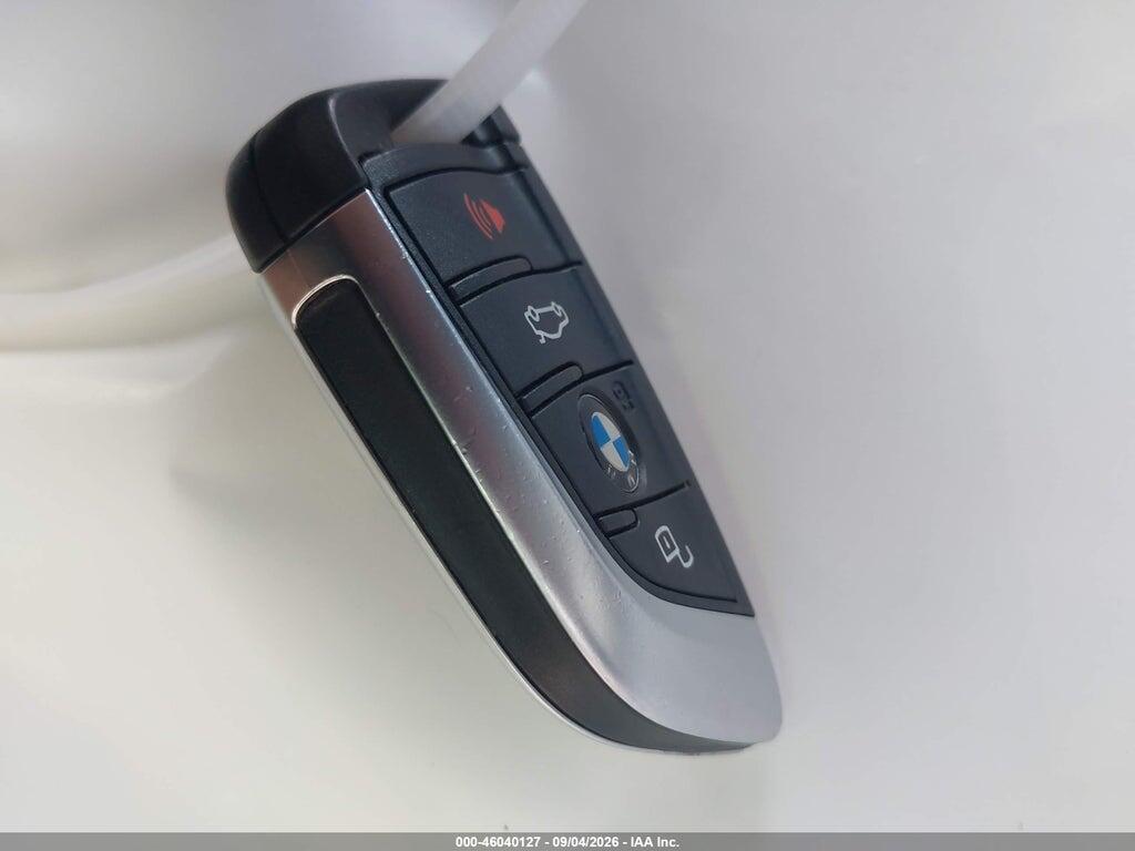 3MW89CW02S8F21583 2025 BMW 330I photo no. 11