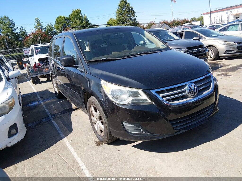 2011 VOLKSWAGEN ROUTAN 2V4RW3DG3BR670817