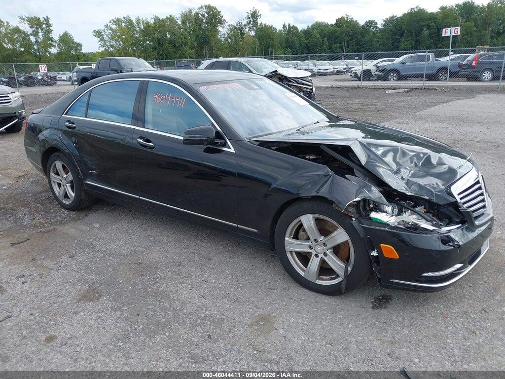 2011 MERCEDES-BENZ S 550 WDDNG8GBXBA371208