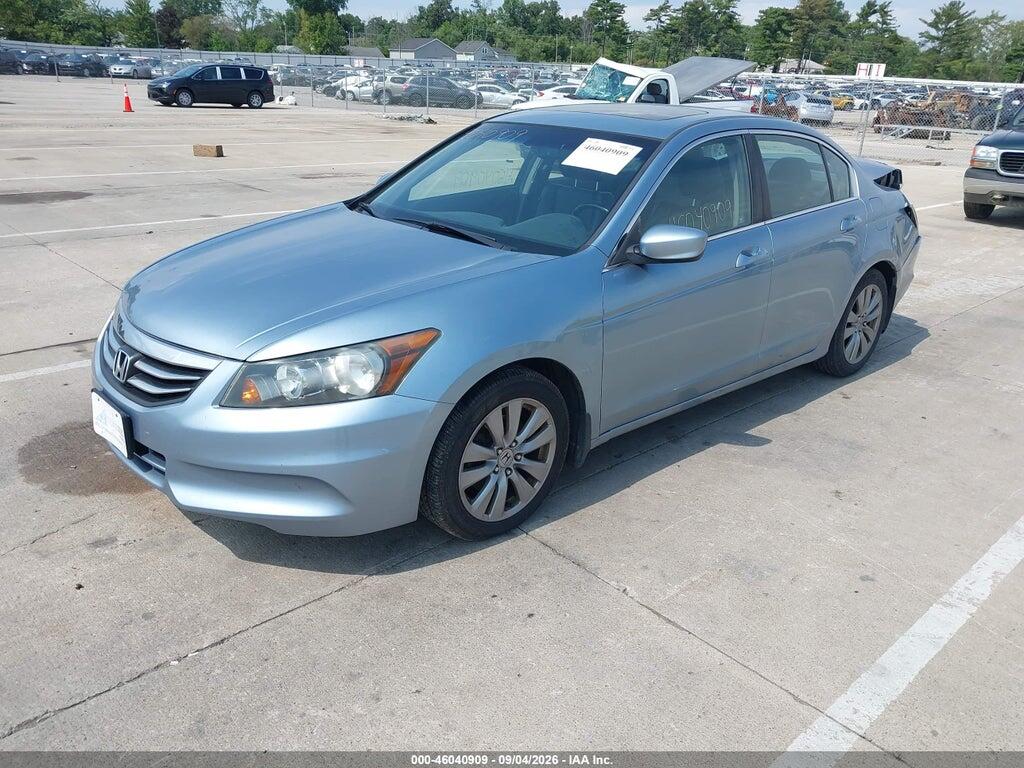 1HGCP2F8XCA109745 2012 HONDA ACCORD photo no. 2