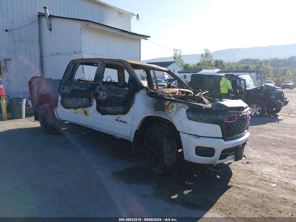 2025 RAM 1500 1C6SRFFP6SN657842