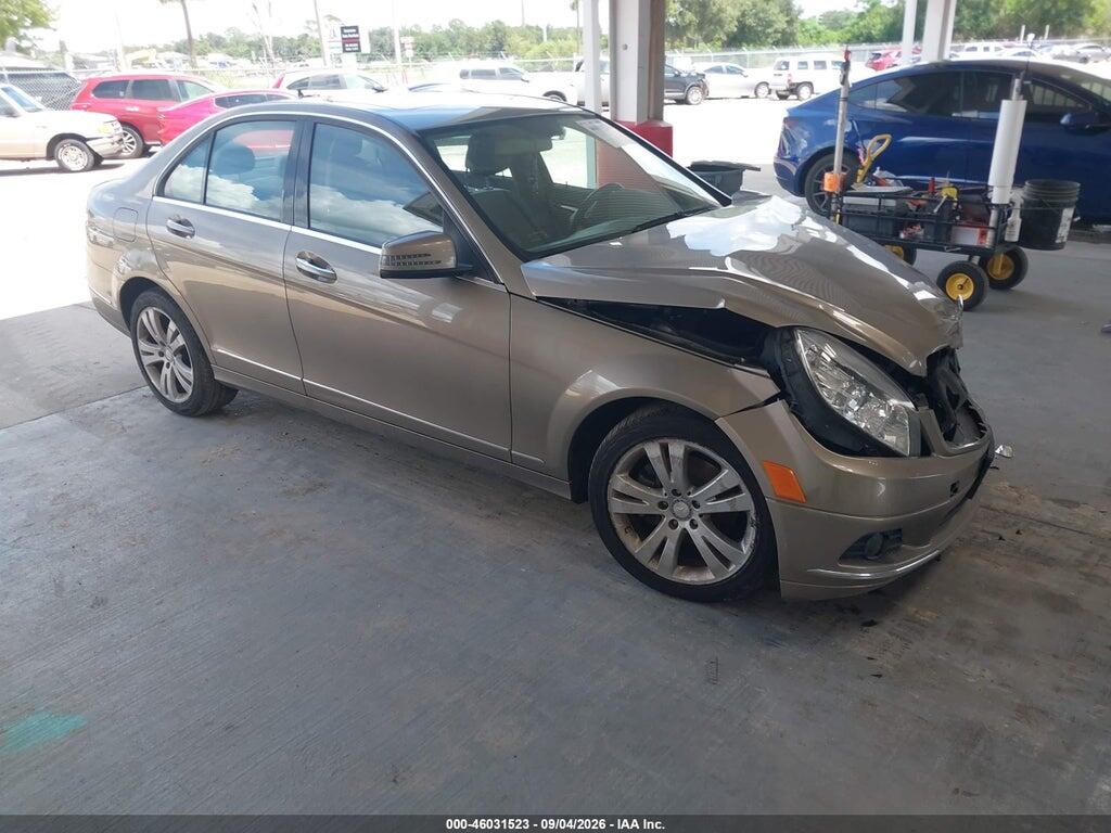 2011 MERCEDES-BENZ C 300 WDDGF8BB0BR147109