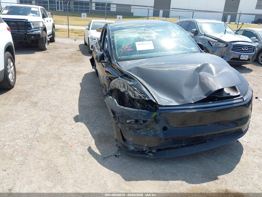 2026 TESLA MODEL Y 7SAYGDED7TA451594