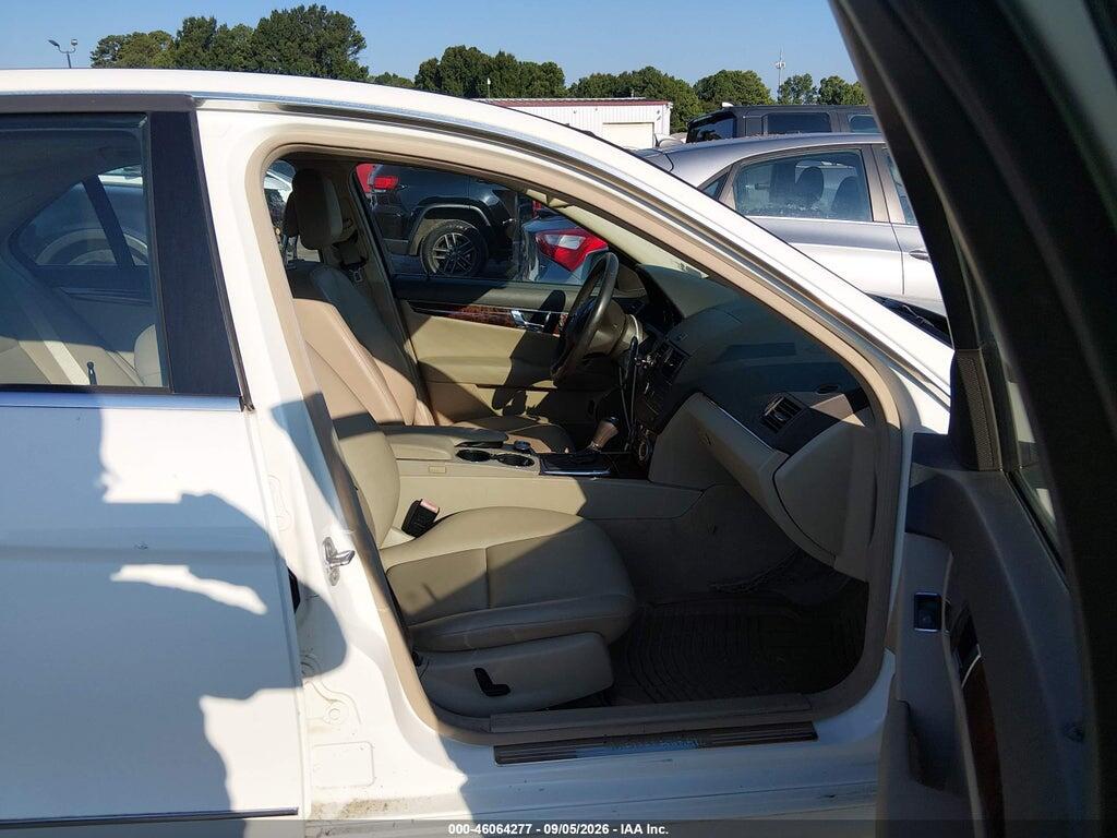 WDDGF8BB0AR118353 2010 MERCEDES-BENZ C 300 photo no. 5