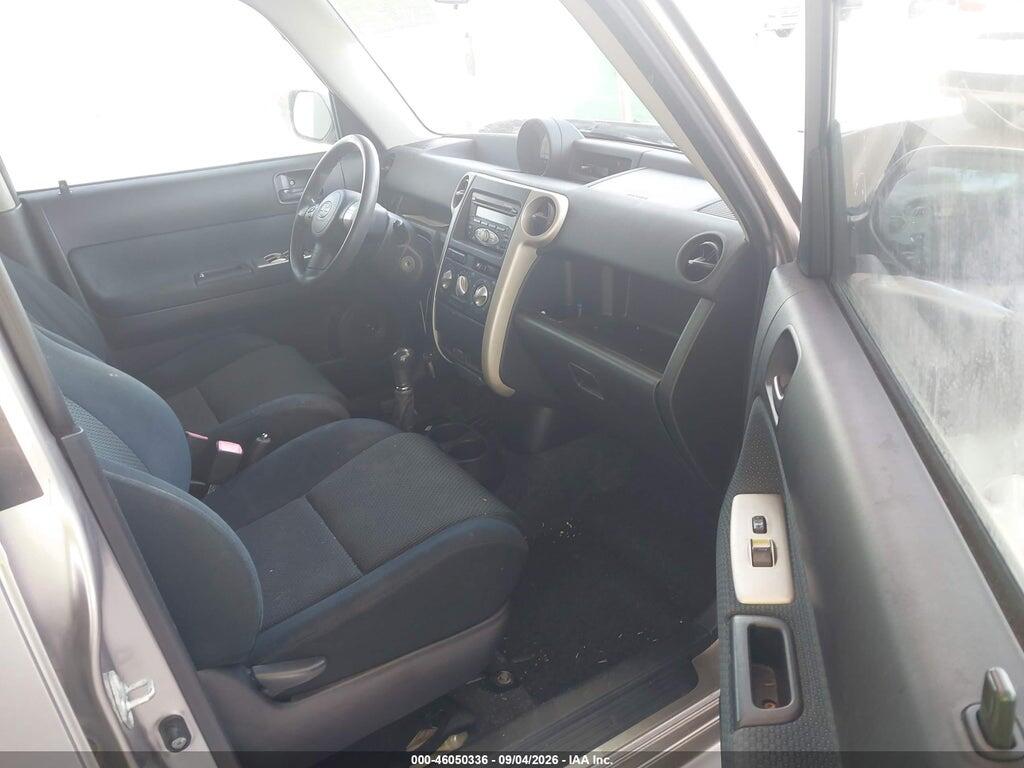 JTLKT334464108224 2006 SCION XB photo no. 5