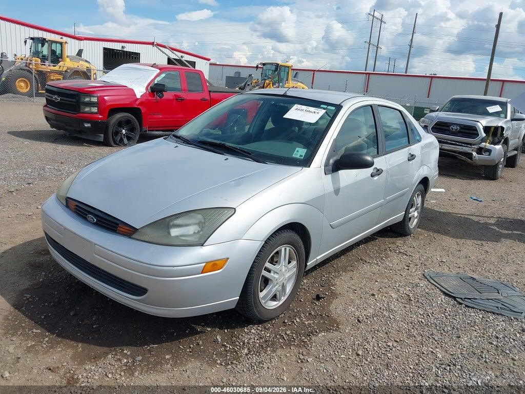 1FAFP343X4W180639 2004 FORD FOCUS photo no. 2