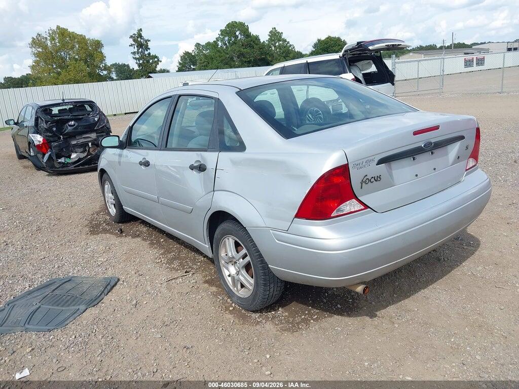 1FAFP343X4W180639 2004 FORD FOCUS photo no. 3