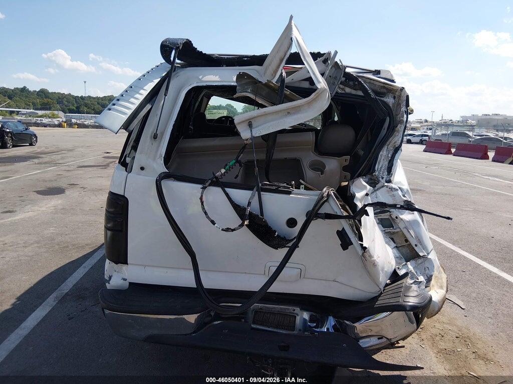 1GNEC13T75R118663 2005 CHEVROLET TAHOE photo no. 6