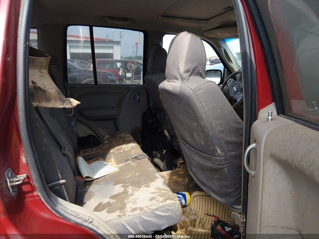 1J4GL585X5W660211 2005 JEEP LIBERTY photo no. 8