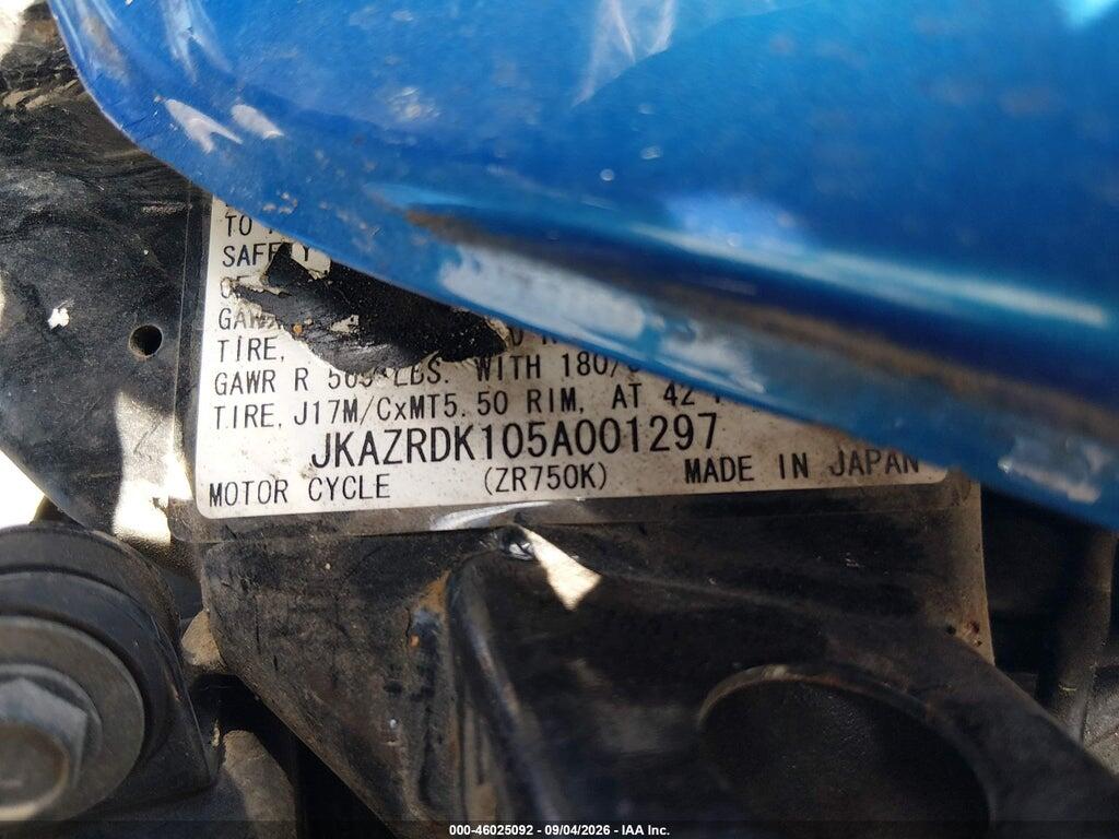 JKAZRDK105A001297 2005 KAWASAKI ZR750 photo no. 10