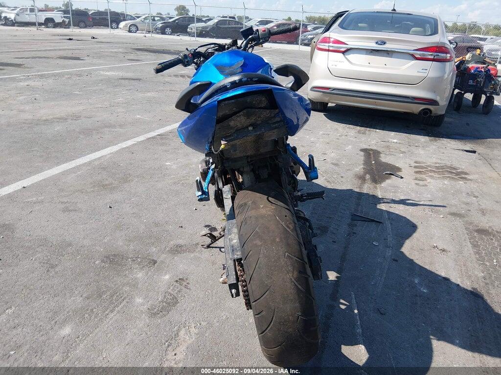 JKAZRDK105A001297 2005 KAWASAKI ZR750 photo no. 6