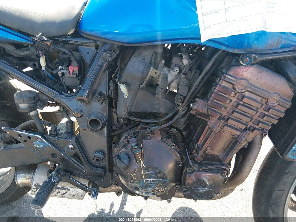 JKAZRDK105A001297 2005 KAWASAKI ZR750 photo no. 8