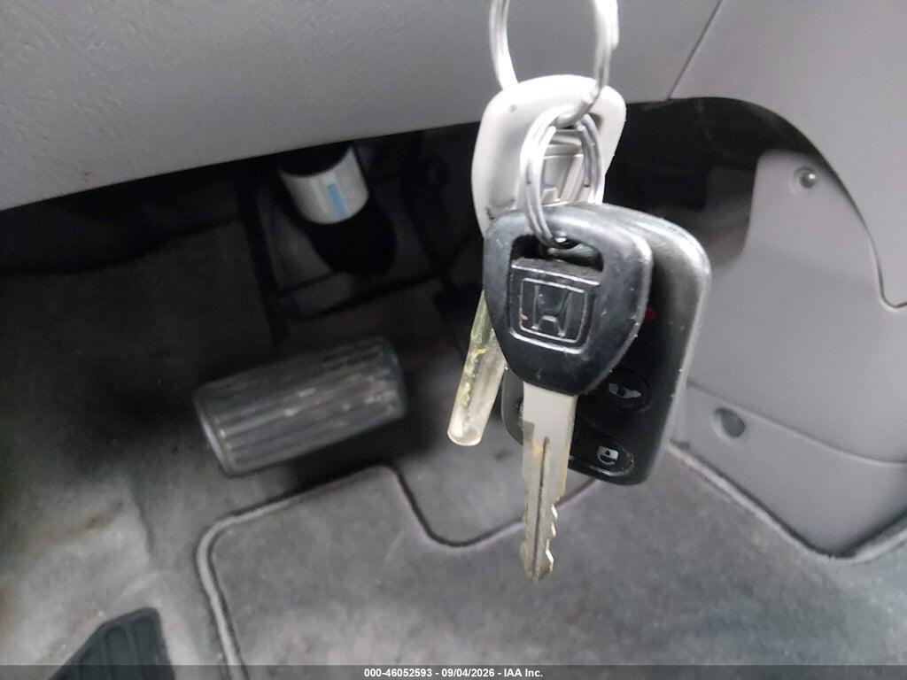 2HKRL18601H547738 2001 HONDA ODYSSEY photo no. 11