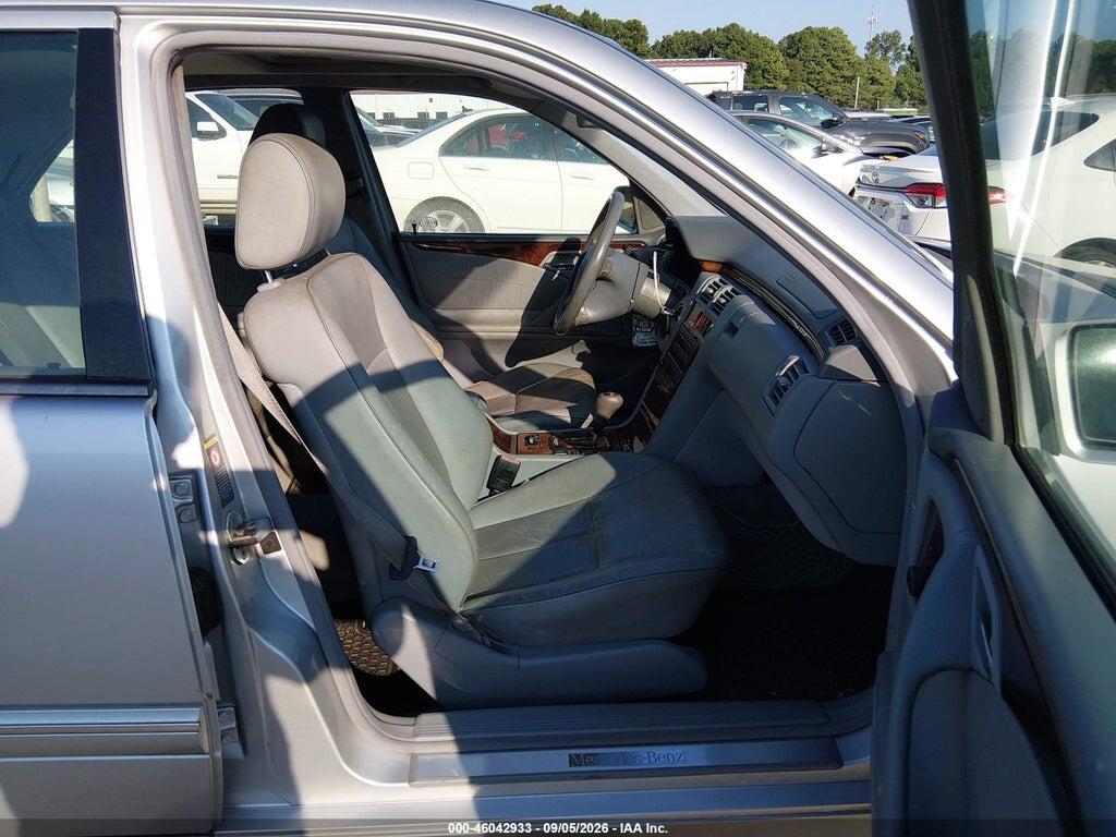 WDBJF65J5YA992051 2000 MERCEDES-BENZ E 320 photo no. 5