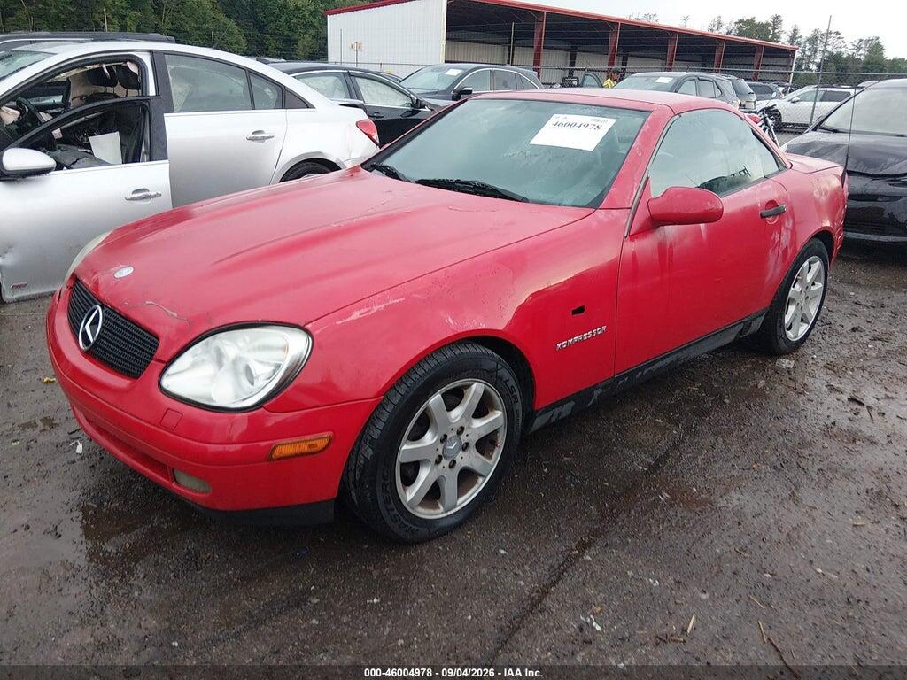 WDBKK47F1YE163008 2000 MERCEDES-BENZ SLK photo no. 2