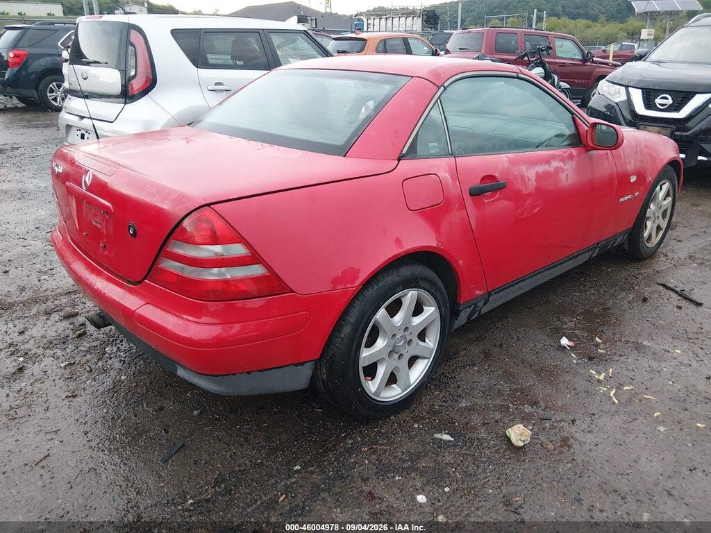 WDBKK47F1YE163008 2000 MERCEDES-BENZ SLK photo no. 4