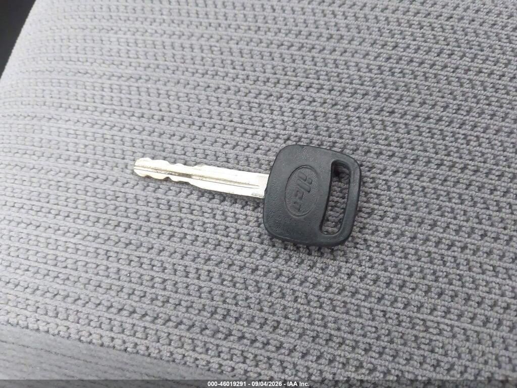 1NXBR12EX2Z630855 2002 TOYOTA COROLLA photo no. 11