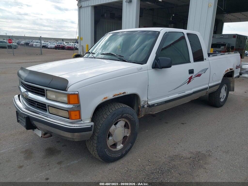 2GCEK19R2V1263254 1997 CHEVROLET K1500 photo no. 2
