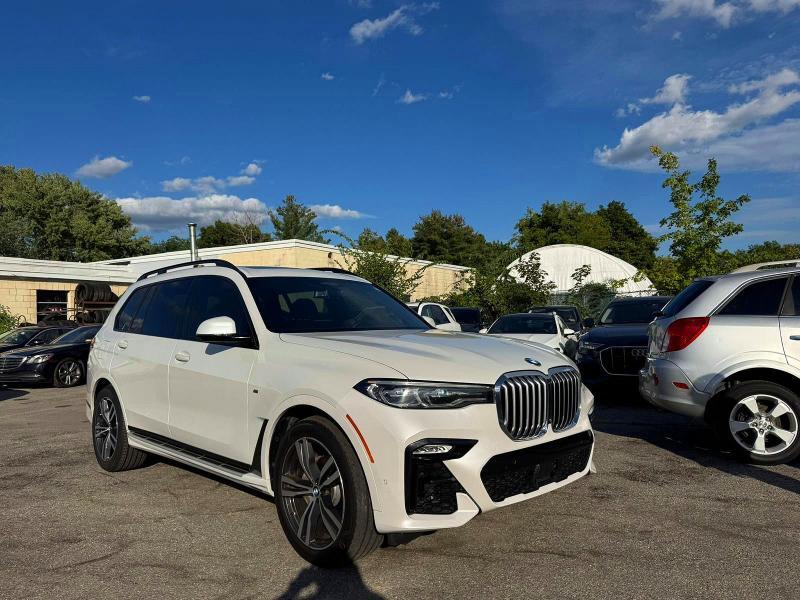 2020 BMW X7 5UXCW2C04L9C25798