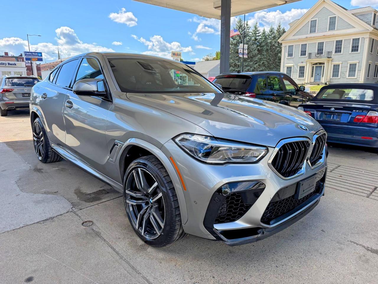 2021 BMW X6 5YMCY0C06M9F61901