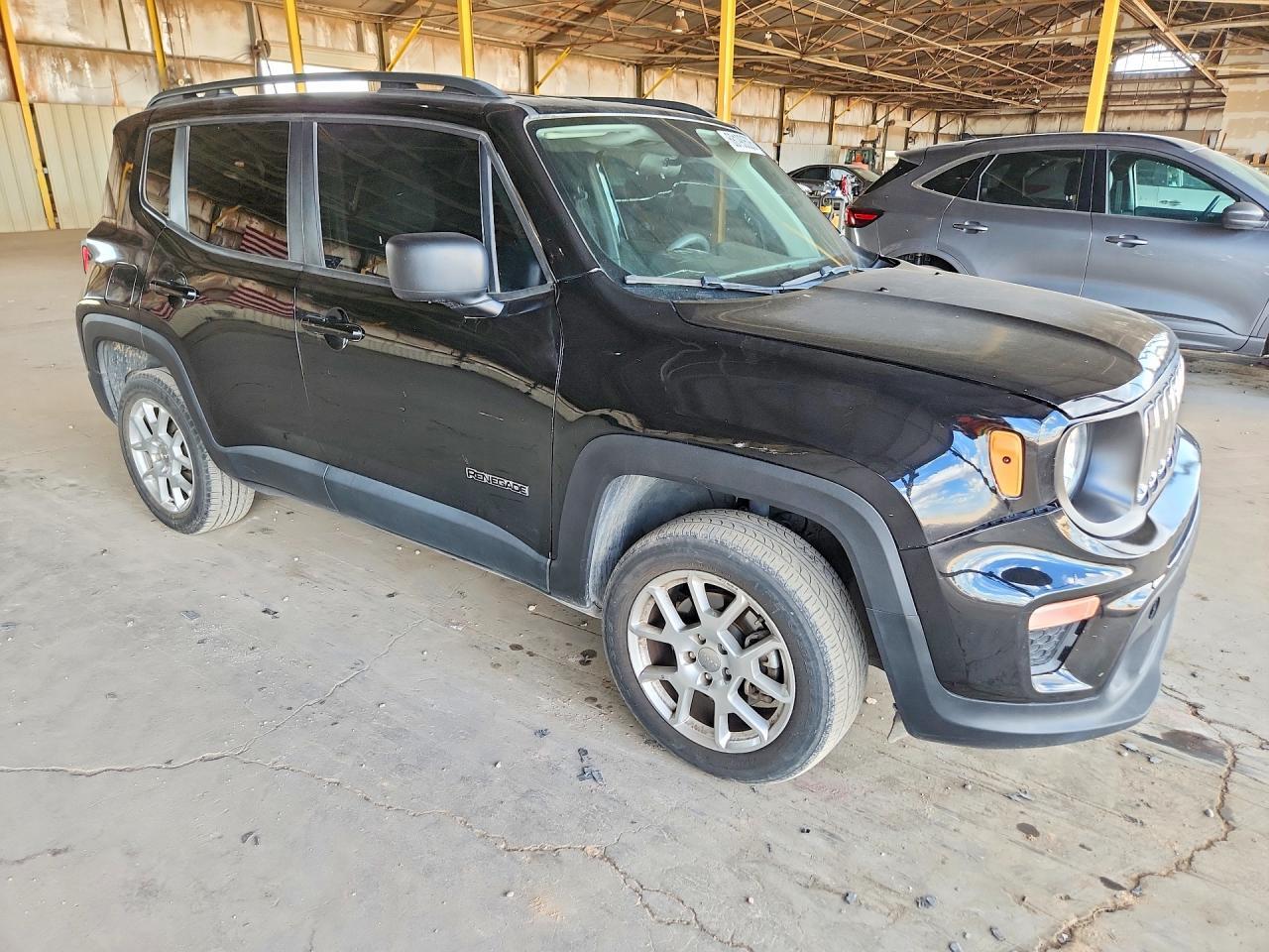 2020 JEEP RENEGADE SPORT — Фото 4 из 12