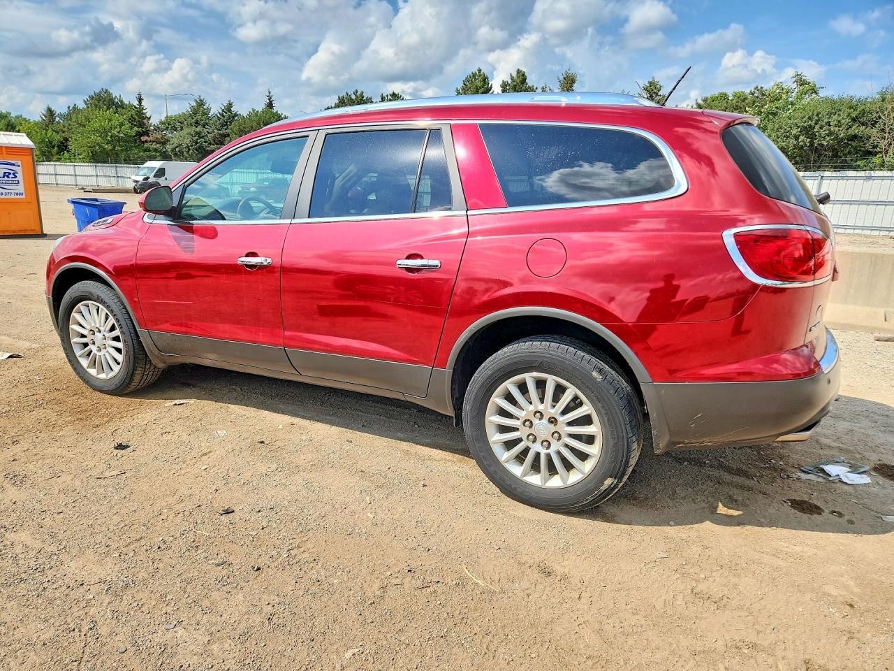 5GAKRCED2CJ311408 2012 BUICK ENCLAVE photo no. 2