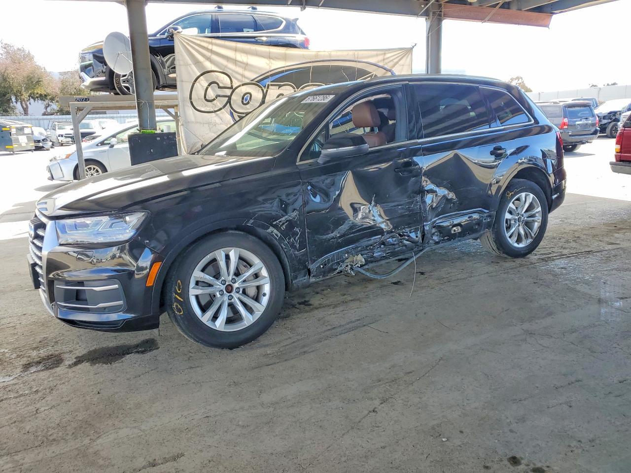2018 AUDI Q7 WA1LAAF74JD015206