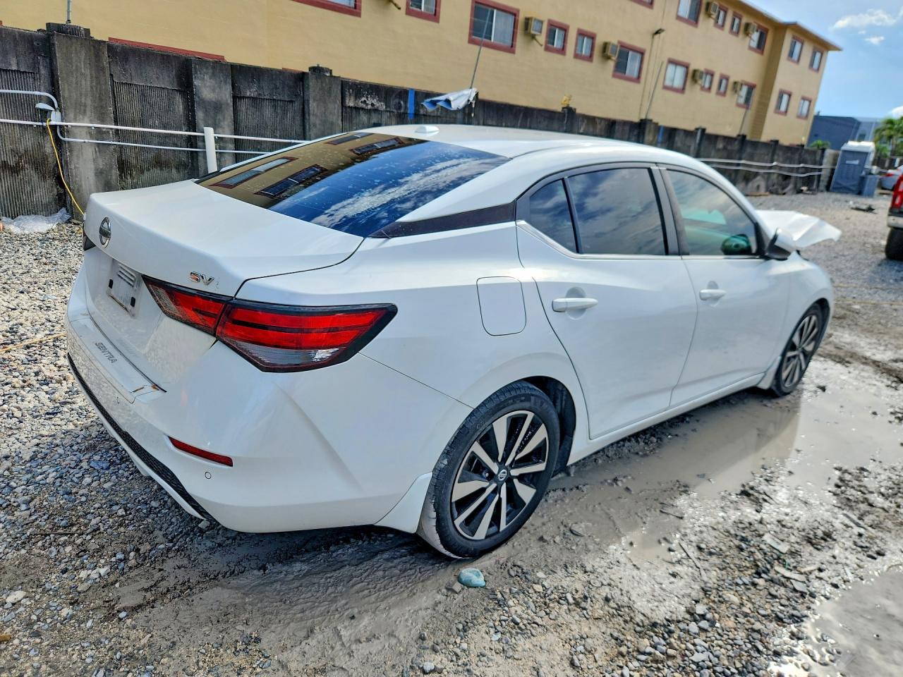 2021 NISSAN SENTRA SV — Фото 3 из 12