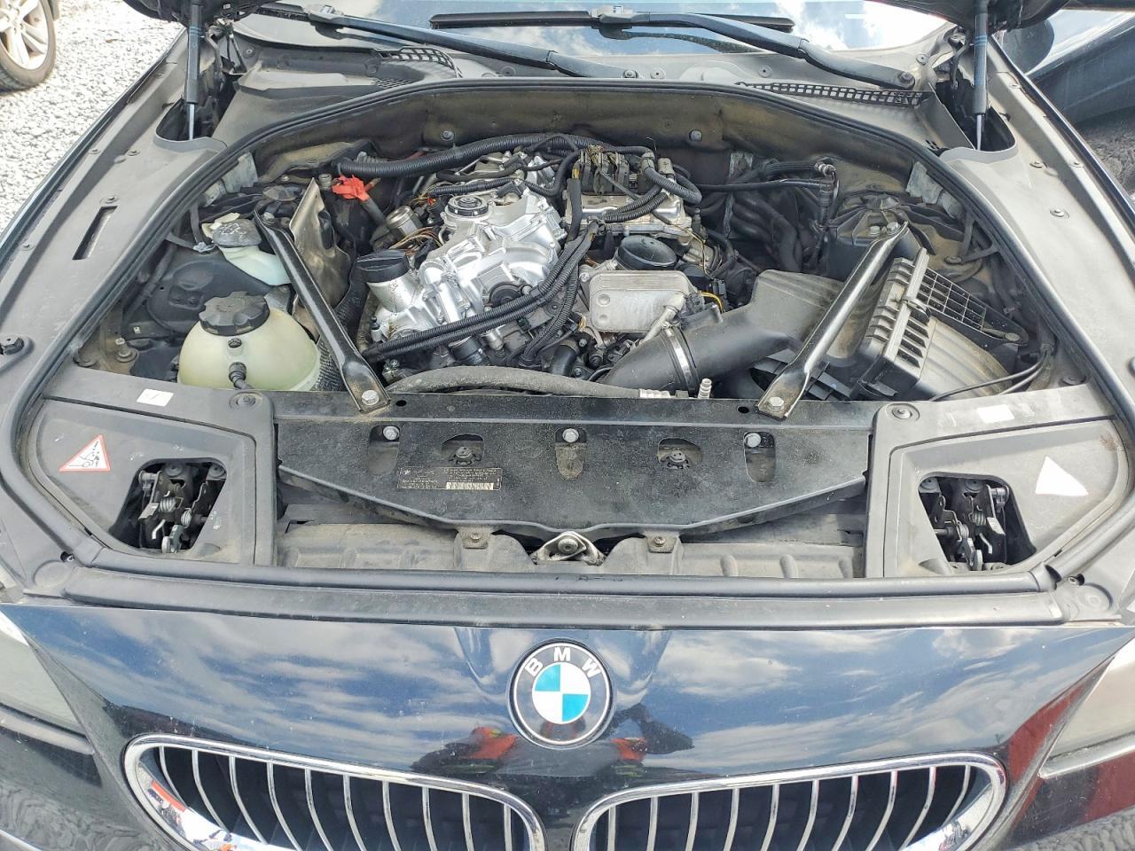 WBA5A5C58ED501903 2014 BMW 528 photo no. 11