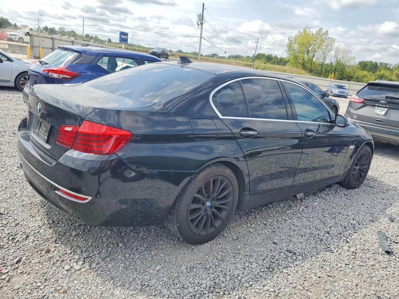 WBA5A5C58ED501903 2014 BMW 528 photo no. 3