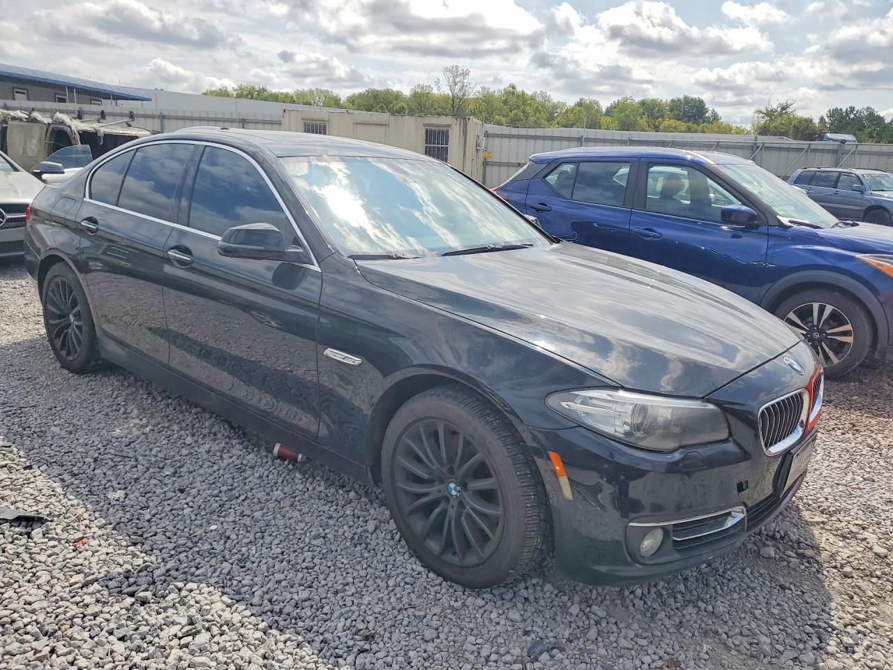 WBA5A5C58ED501903 2014 BMW 528 photo no. 4