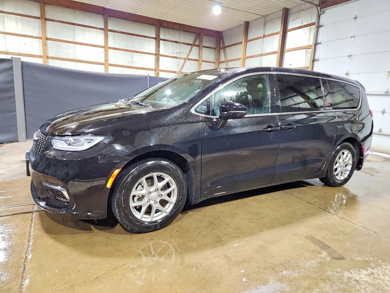 2025 CHRYSLER PACIFICA 2C4RC1BG1SR600520