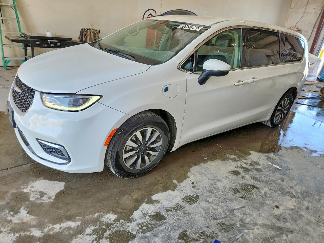2023 CHRYSLER PACIFICA 2C4RC1L75PR611607
