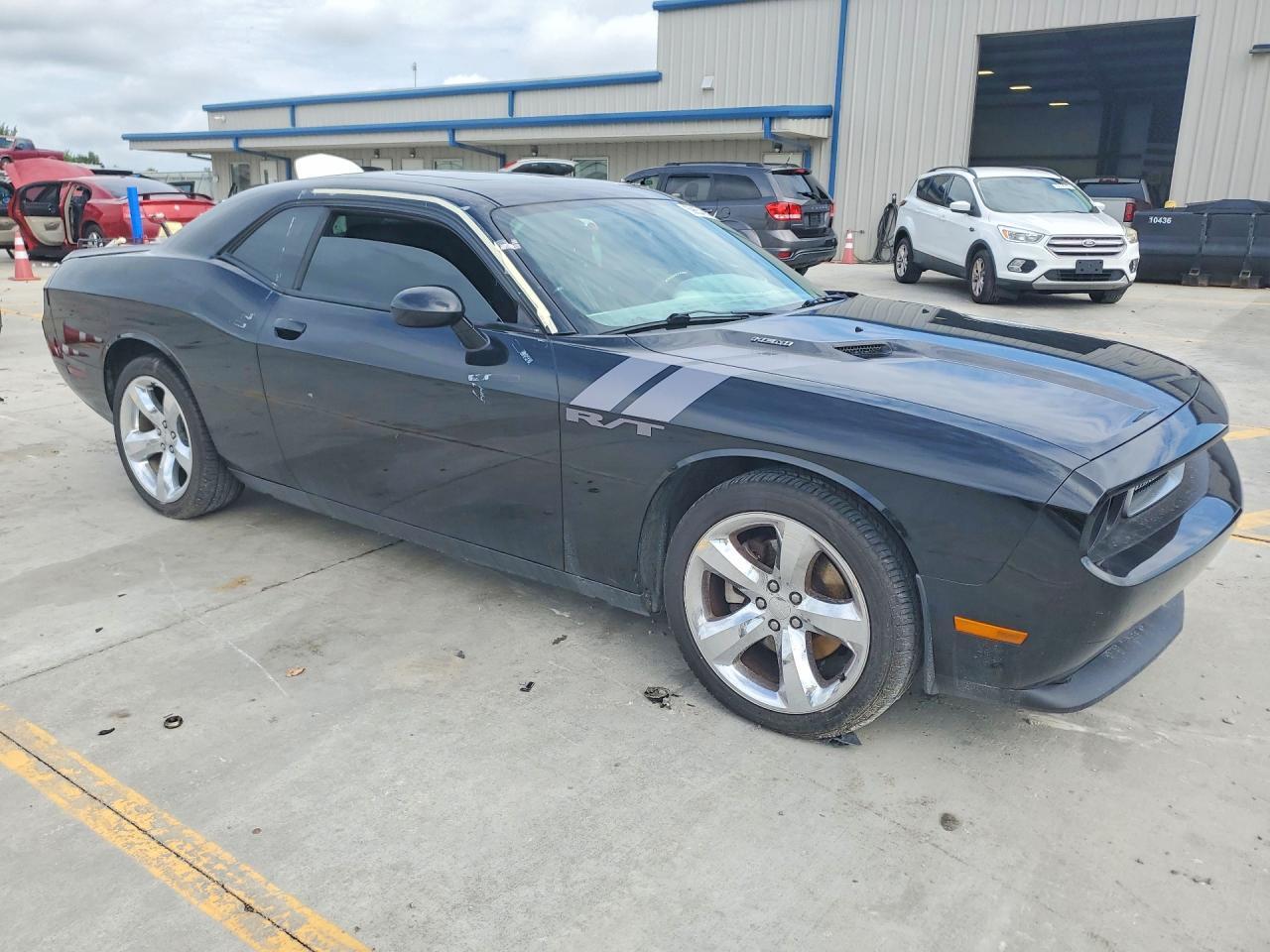 2C3CDYBT5DH533717 2013 DODGE CHALLENGER photo no. 4
