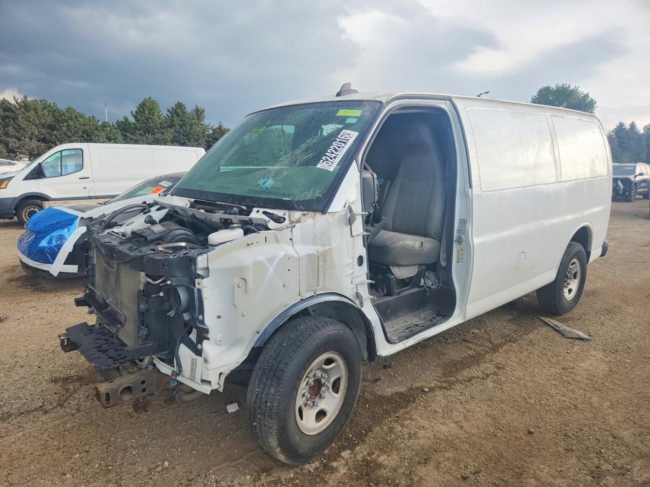 2017 CHEVROLET EXPRESS G2500 1GCWGAFF1H1276927