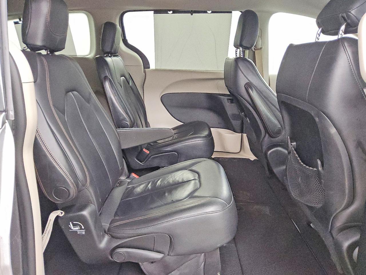 2C4RC1BG0HR747436 2017 CHRYSLER PACIFICA photo no. 11